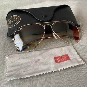 Ray-ban Aviator Metal II in Gold